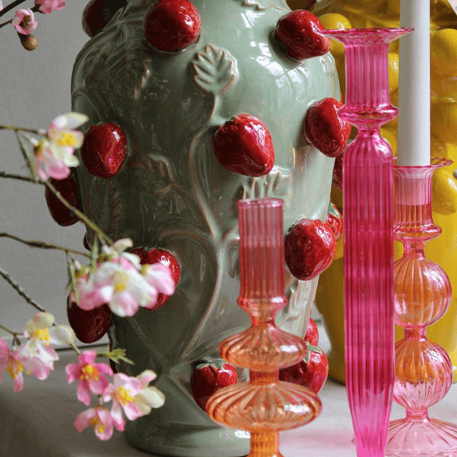 Fruit strawberry pistache vase 