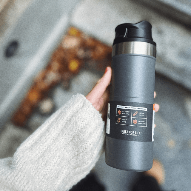 Stanley Trigger-Action Travel Mug 0,35L Charcoal 