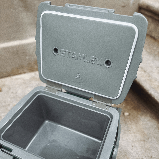 Stanley The Easy Carry Outdoor Cooler | 6.6L Green