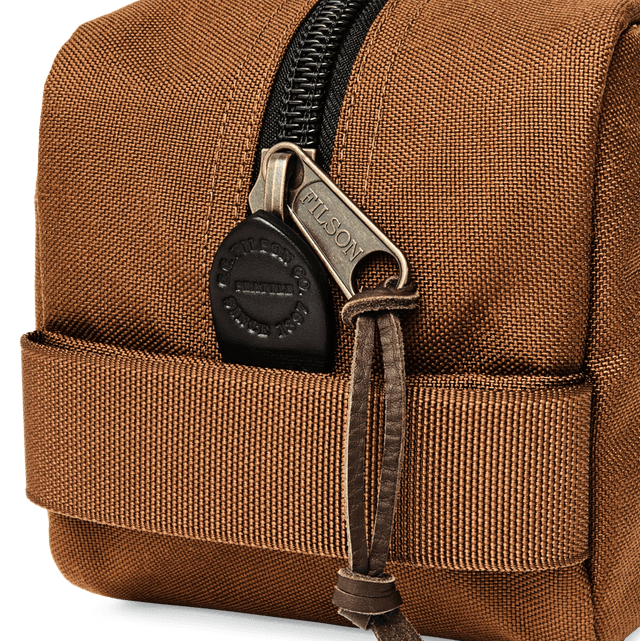 Filson Dryden Travel Pack Whiskey