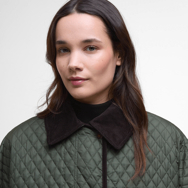 Barbour Oakham Quilted Cape Olive
