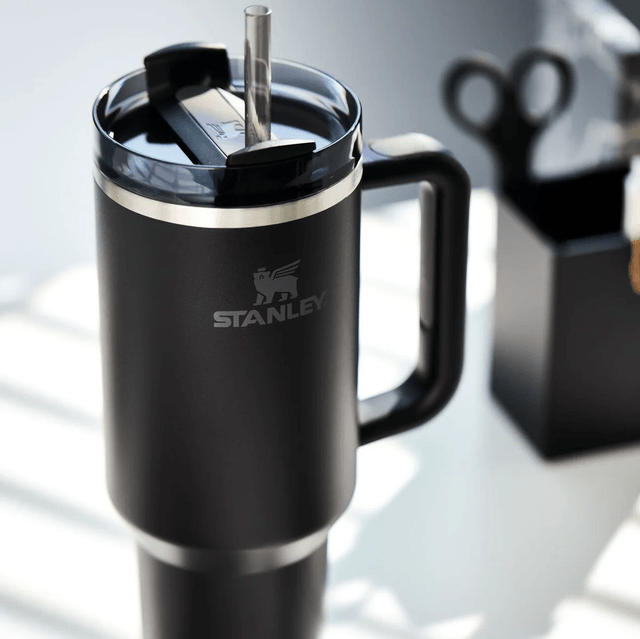 Stanley QUENCHER® H2.0 FLOWSTATE™ TUMBLER | 1.18L Black