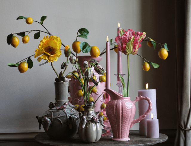Can you feel it vase pink 