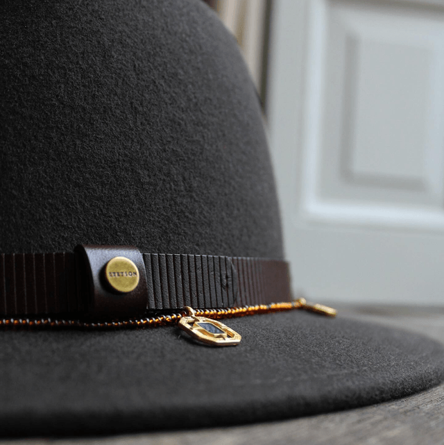 Hoed Ketting TS Brown Beads 
