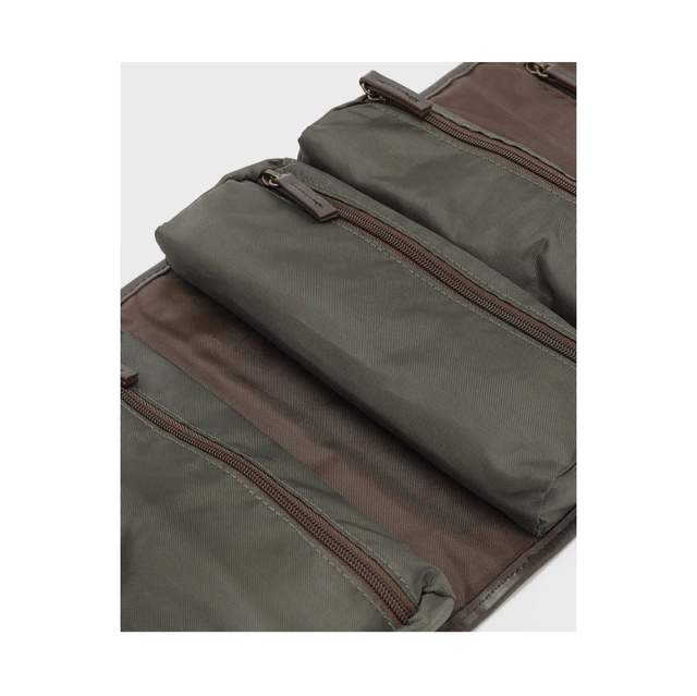 Barbour Wax Hanging Washbag 