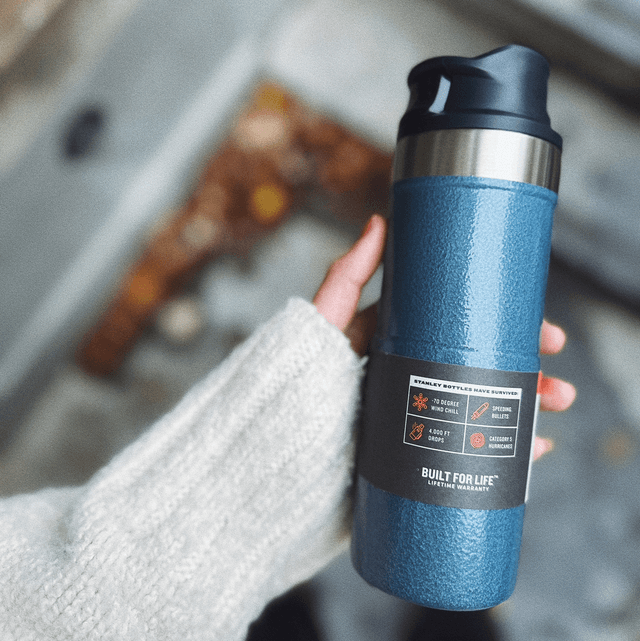 Stanley Trigger-Action Travel Mug 0,35L Hammertone Lake