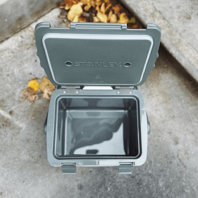 Stanley The Easy Carry Outdoor Cooler | 6.6L Polar