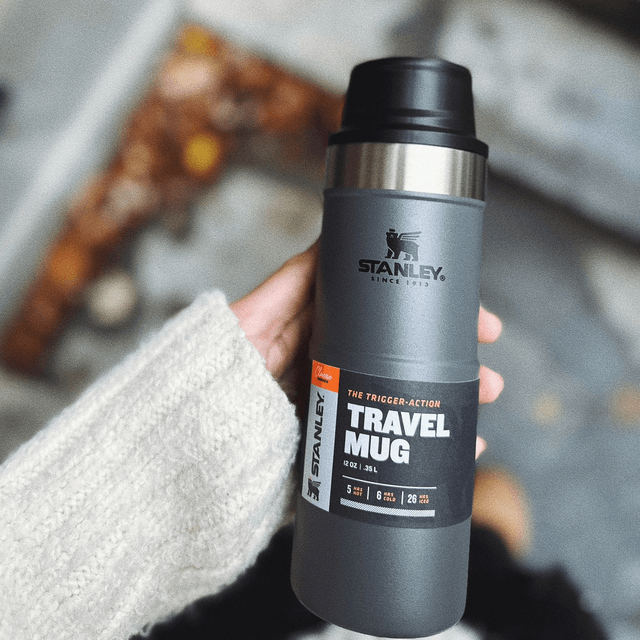 Stanley Trigger-Action Travel Mug 0,35L Charcoal 