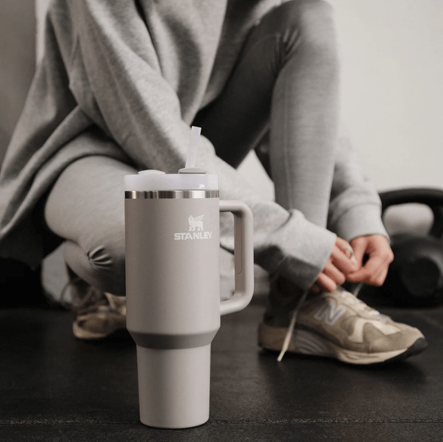 Stanley QUENCHER® H2.0 FLOWSTATE™ TUMBLER | 1.18L Ash