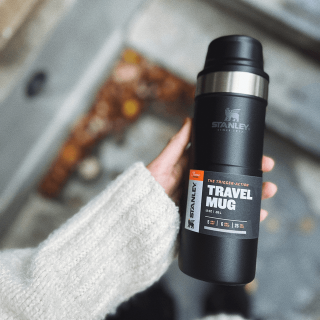 Stanley Trigger-Action Travel Mug 0,35L Matt Black 